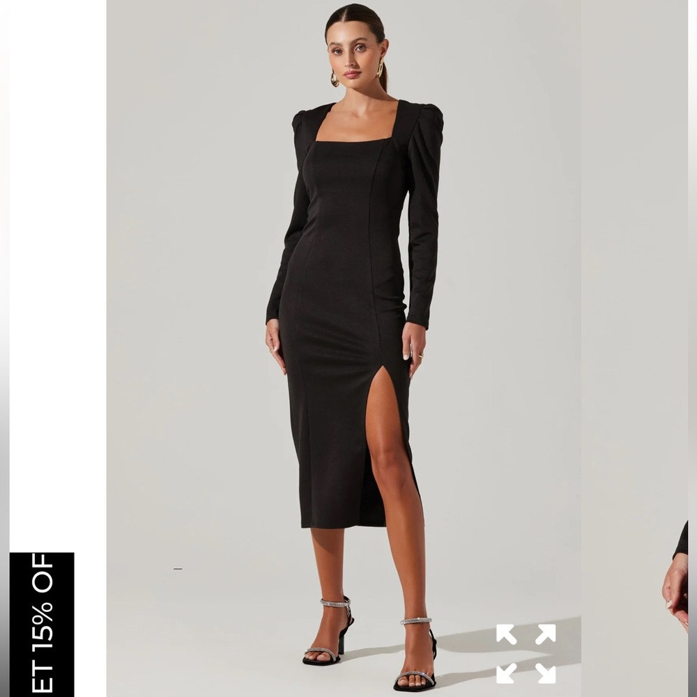 NWT: SQUARE NECK CUTOUT MIDI DRESS by ASTR The Label